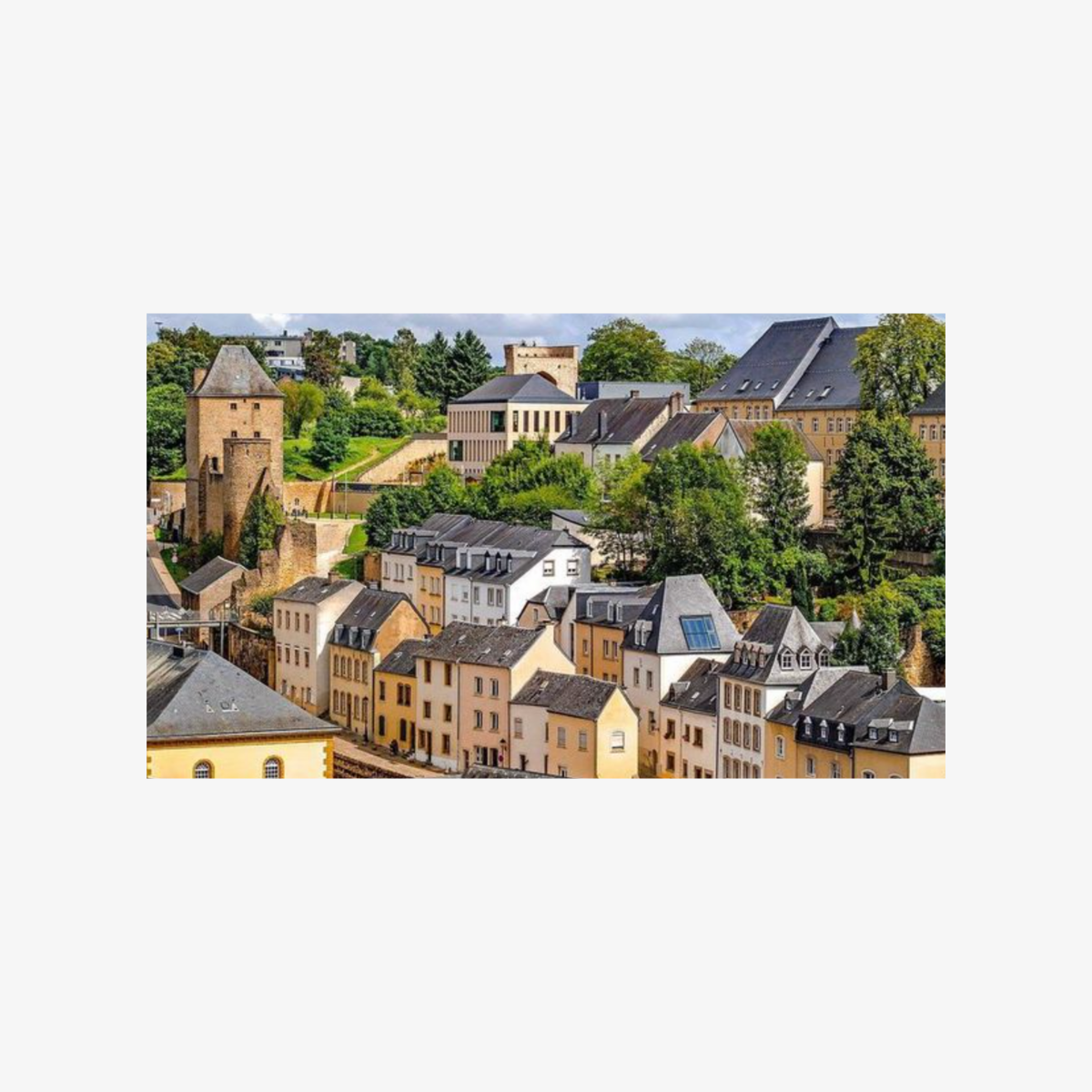 bus_day_trip_to_luxembourg_and_dinant_from_brussels